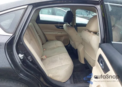 2017 Nissan Altima 2.5/S/Sv/Sl/Sr z USA, uszkodzony, nr VIN 1N4AL3AP4HN329104